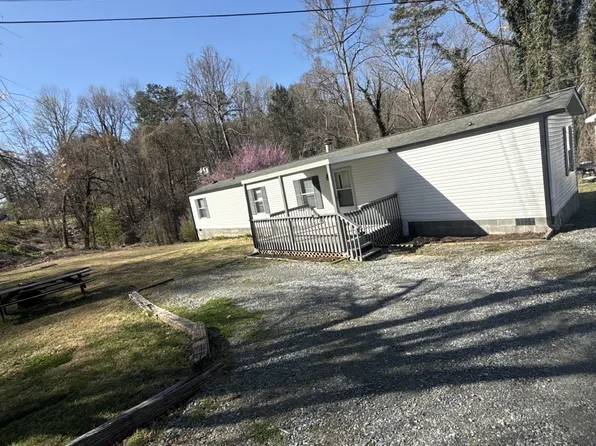 262 Rock House Rd, Marion, NC 28752