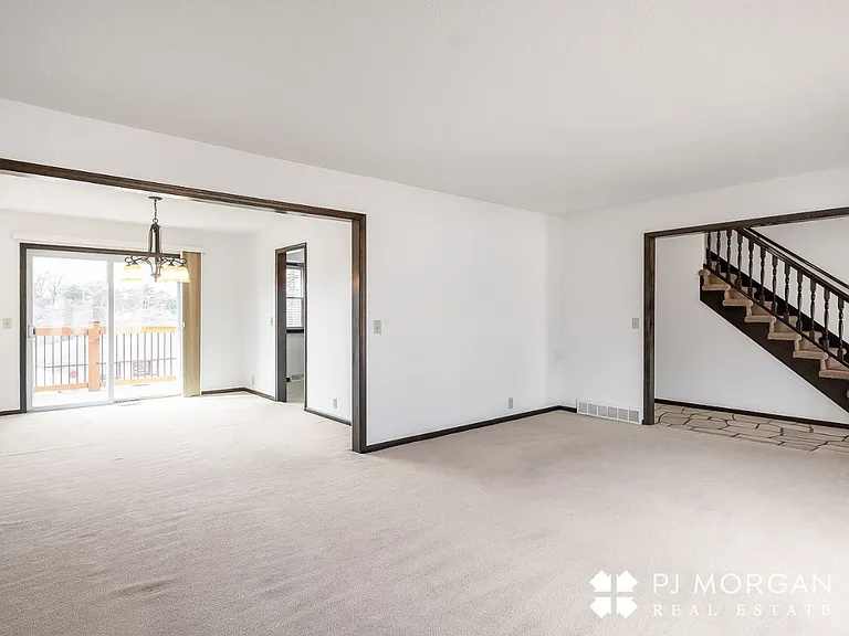 1312 S 118th St — Photo 18