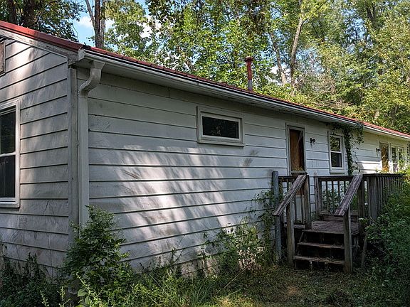 3rd image of 1650 Little Hickman Rd