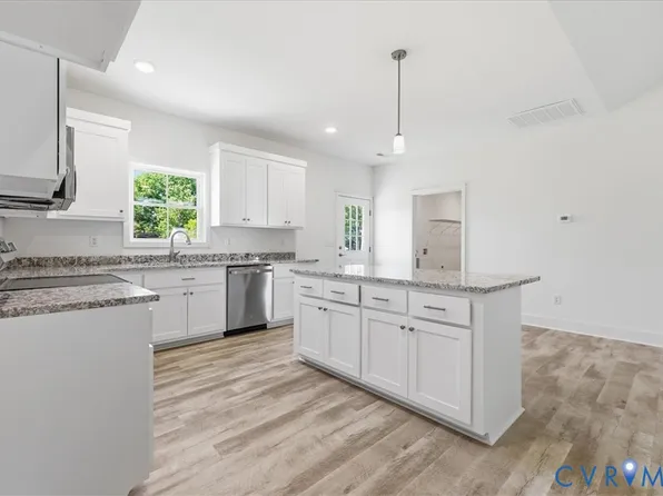 2206 Grant St, Hopewell, VA 23860