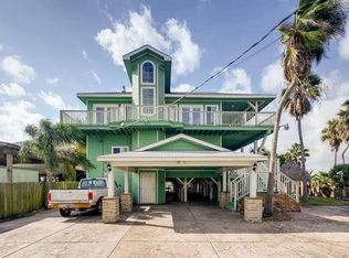 11113 Wincrest, Dickinson, TX 77539