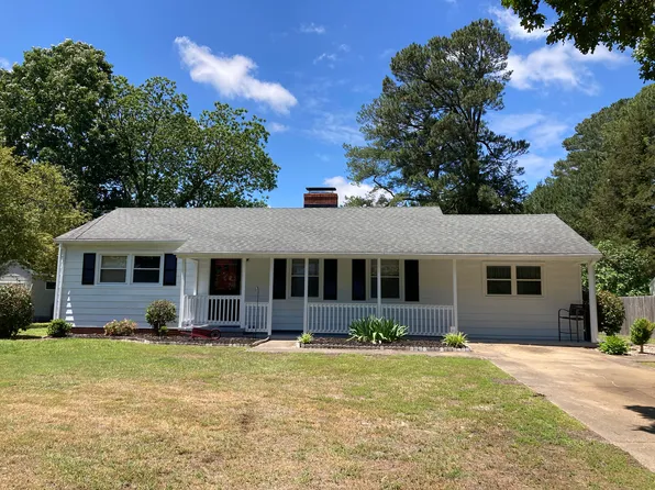 17 Normandy Ln, Newport News, VA 23606