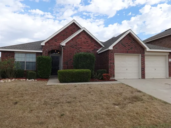 516 Bent Oak Dr, Fort Worth, TX 76131