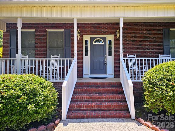 3rd image of 3486 Victorian Hills Dr