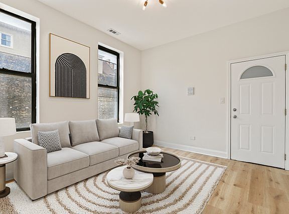 2nd image of 1449 N Ashland Ave APT 2R