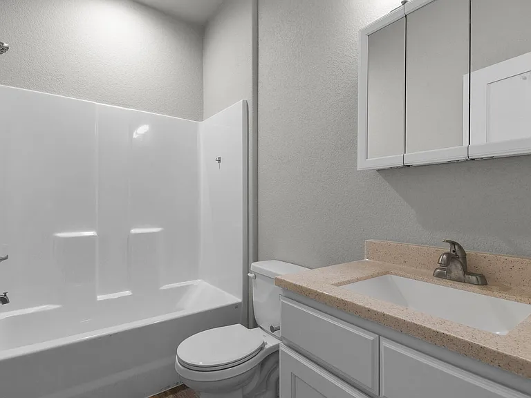 5310 N Union Blvd #101 — Photo 12