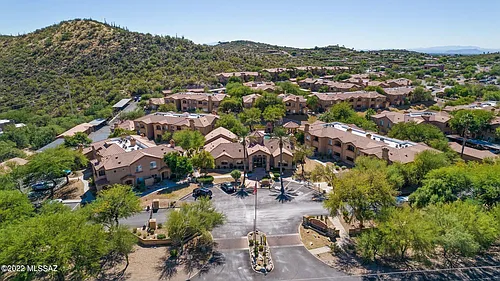7050 E Sunrise Dr Photo 1