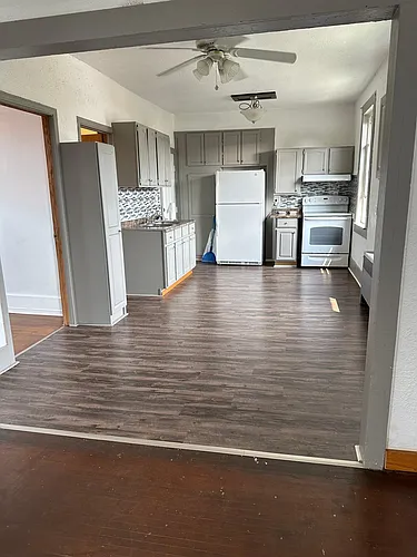 1119 Main St #A Photo 1