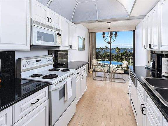 5th image of 3400 S Ocean Blvd APT 5BI
