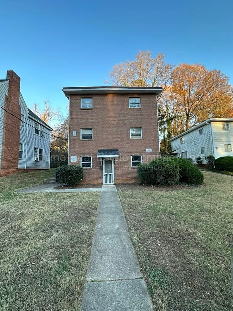 131 Westdale Avenue — Photo 1