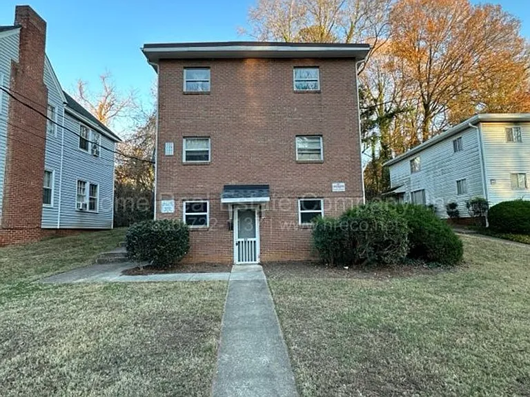 131 Westdale Ave — Photo 1