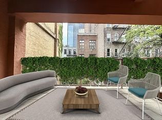 449 W 44th St APT 2F, New York, NY 10036