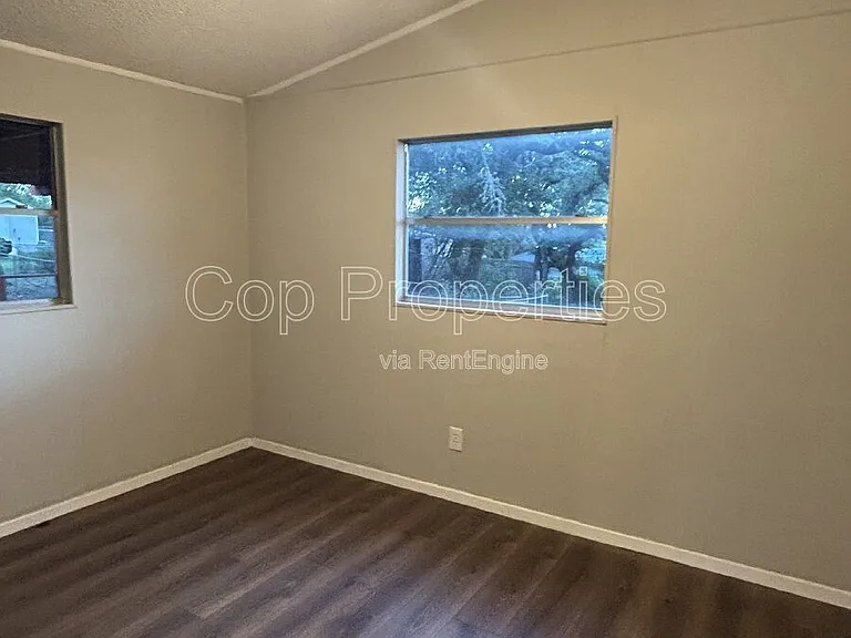 537 Tamarack Dr — Photo 20