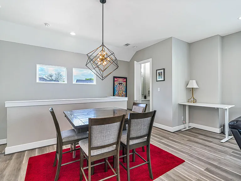 240 Julia St #A — Photo 11