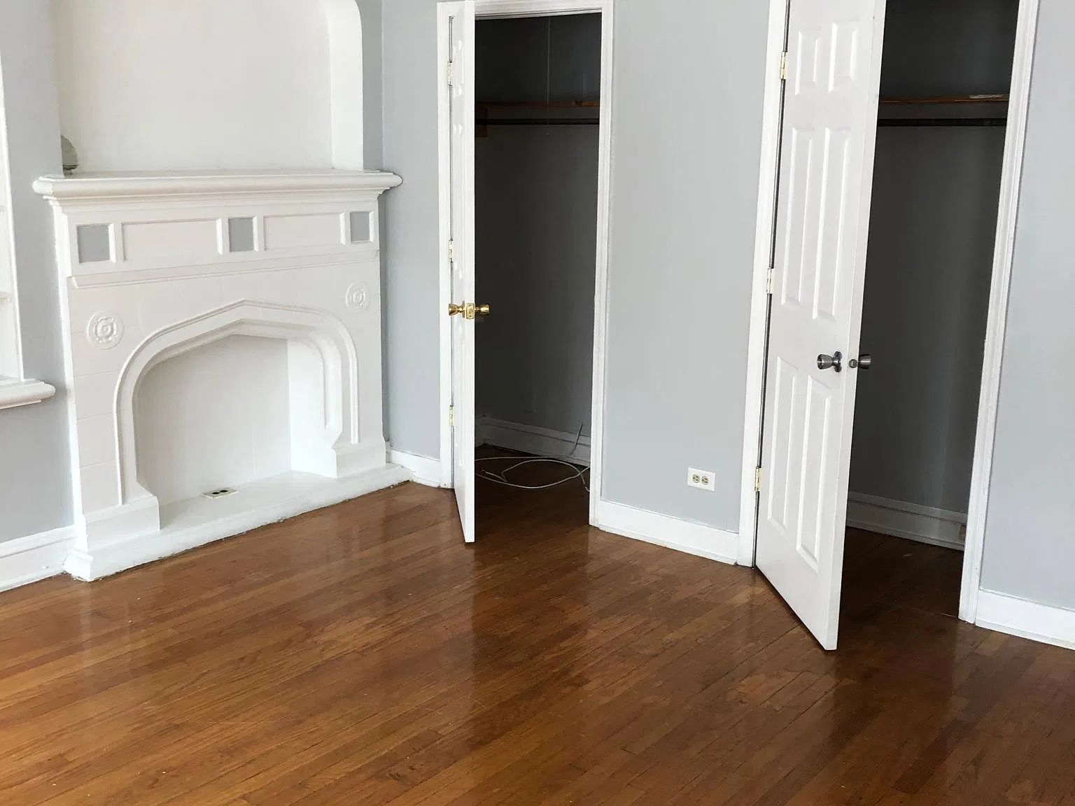 6807 S Harper Ave — Photo 3