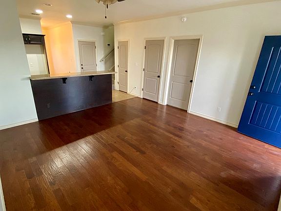 4th image of 7208 Manford Ln