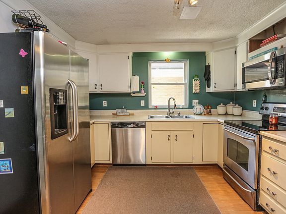 5th image of 14 Bonnie Heights Dr
