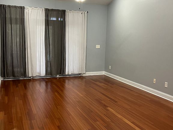 4th image of 1116 Red Bay Pl