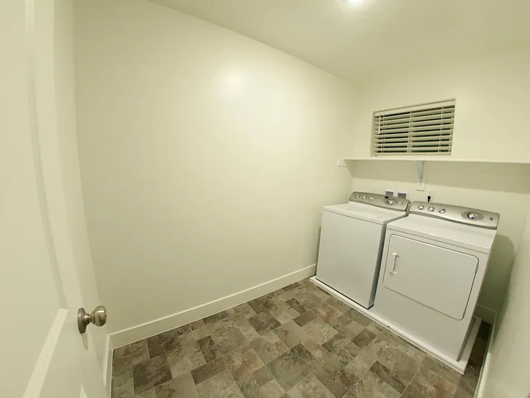 2nd Floor Laundry Room