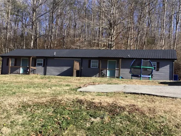 367 Old Cottonwood Mill Rd, Tunnel Hill, GA 30755