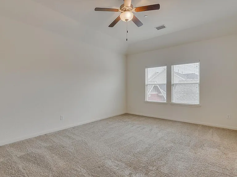 4064 Washburne Dr — Photo 20