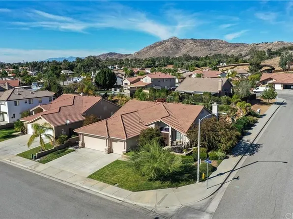 26430 Olympus Ct, Moreno Valley, CA 92555