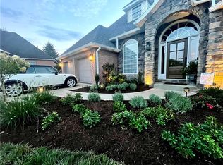 10 Heather Gln, Vienna, WV 26105