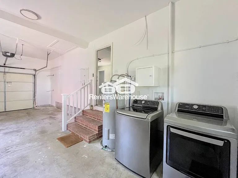 190 Devon Pl — Photo 30