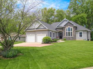 814 Sunburst Rd, Jackson, MI 49203