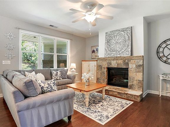 4th image of 4444 Redan Ct