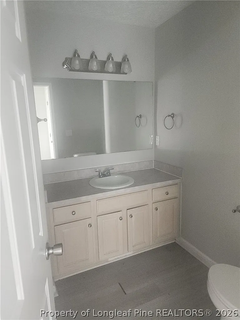 3 bed, 2.5 bath, 1496 sqft, $1,900 — Photo 4