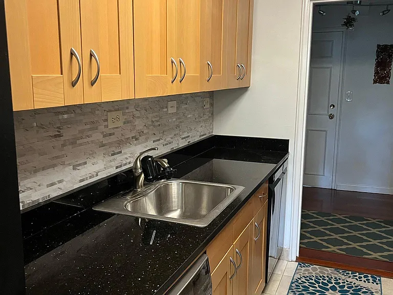 108 N George Mason Dr #1 — Photo 6