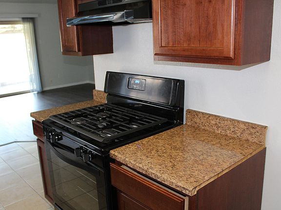 4th image of 4413 Clemson Dr