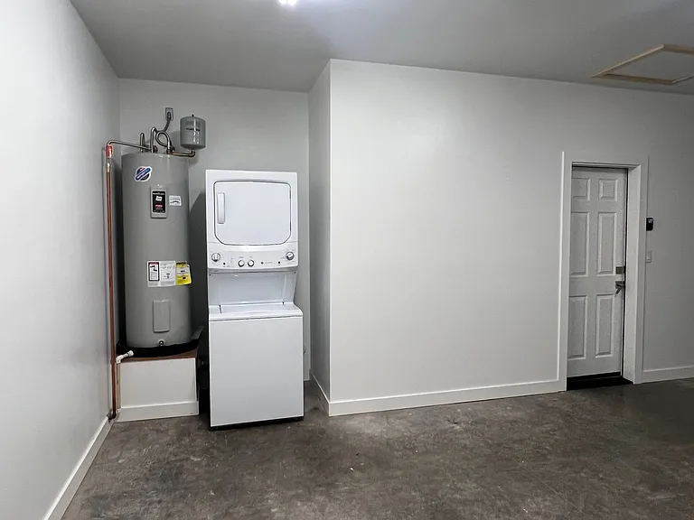 2197 W Lyon Crest Rd #3 — Photo 10