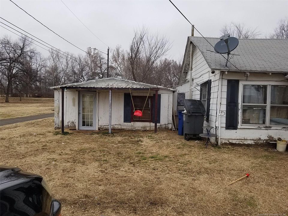 2nd image of 3841 W Admiral Blvd