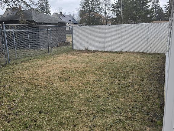 4th image of 35 Eastholm Road