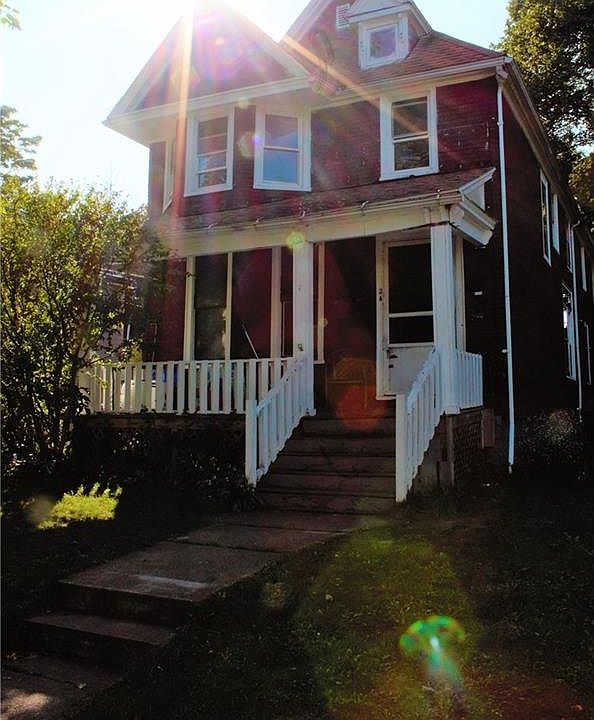 1st image of 24 Holland Pl