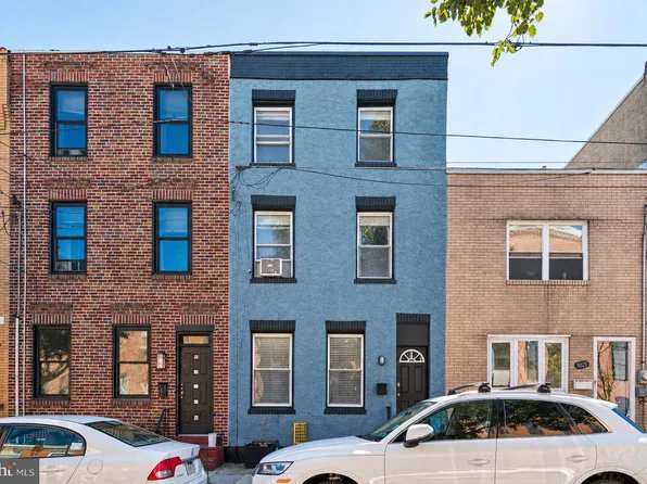 3027 E Thompson St, Philadelphia, PA 19134