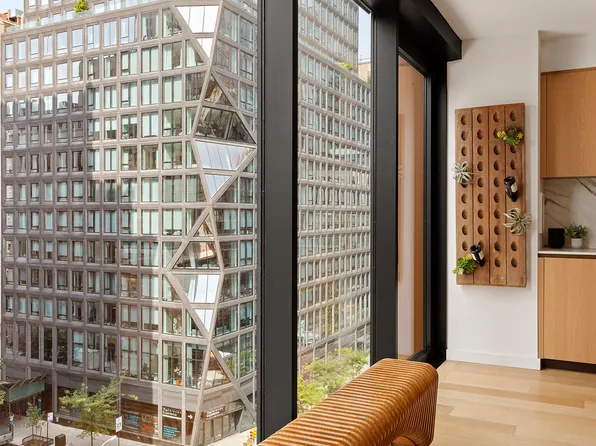 139 East 23rd Street image 3 of 15