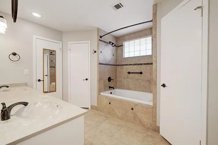 11428 Bristle Oak Trl — Photo 15