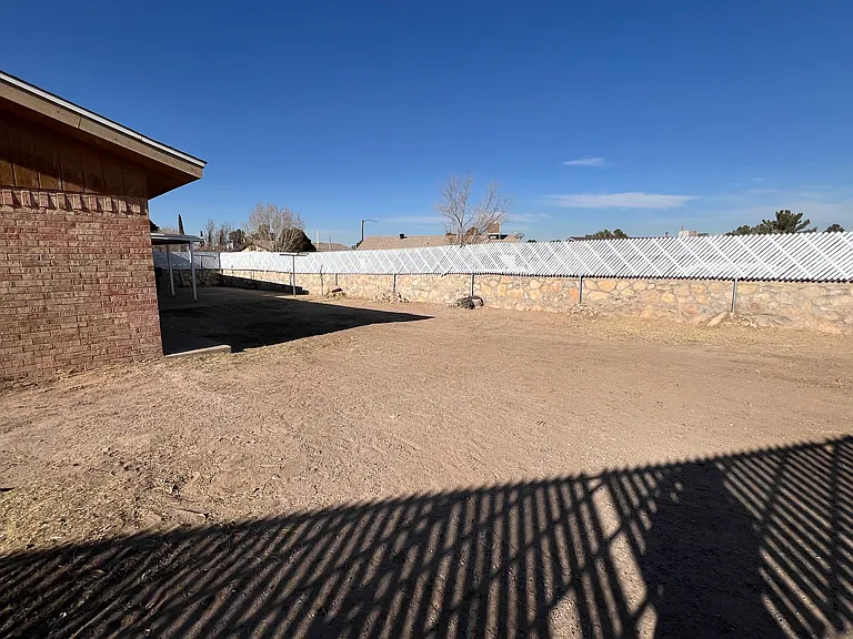 9323 Nottingham Dr — Photo 28