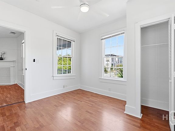3rd image of 218 W Anderson Street