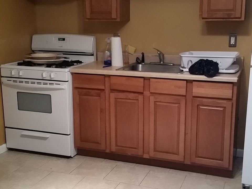 1st image of 20 Drew Ct