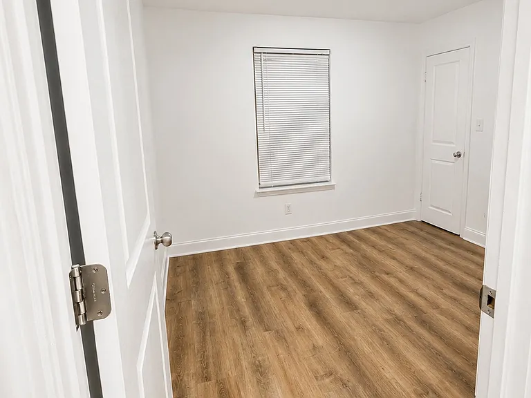 1115 Polk Ave #A — Photo 5