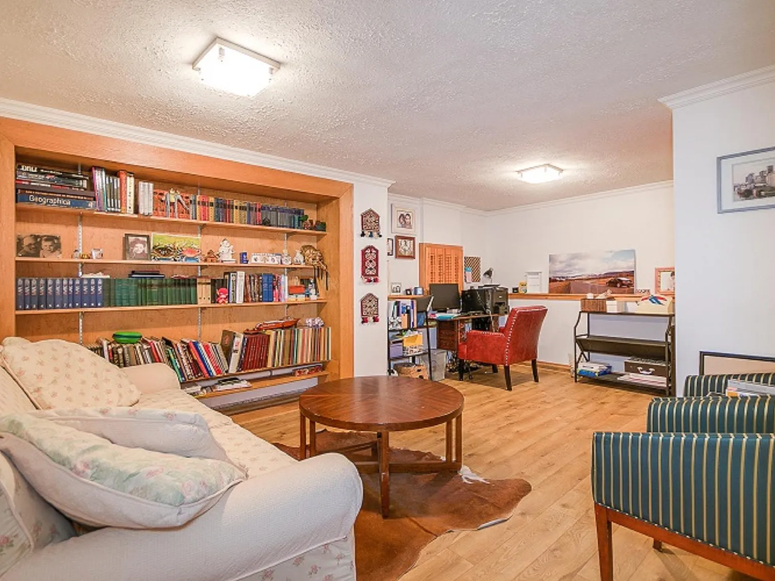 6 bed, 3000 sqft, $3,200 — Photo 4