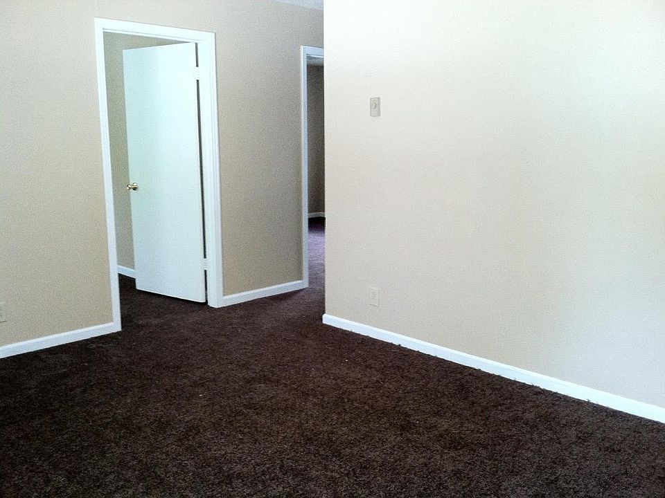 1st image of 78 E Fork Dr