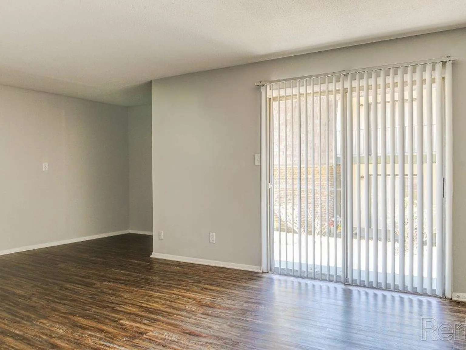 Vintage Creek Apartments — Photo 4