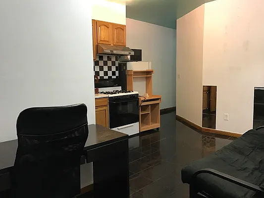 Rented by Keller Williams NYC | media 17