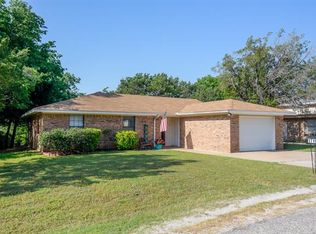 1719 Smokehouse Rd, Granbury, TX 76049