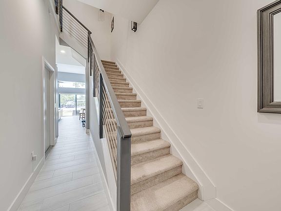 3rd image of 4392 NW 9th St
